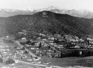 Illustration for article titled Before the Hollywood Sign Found Fame, Others Signs Dotted LA's Hillsides